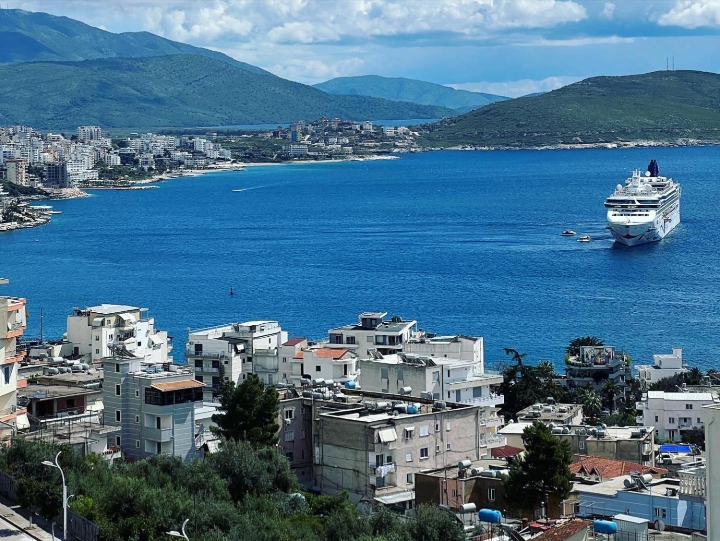 Hotel Leon Sarande Luaran gambar