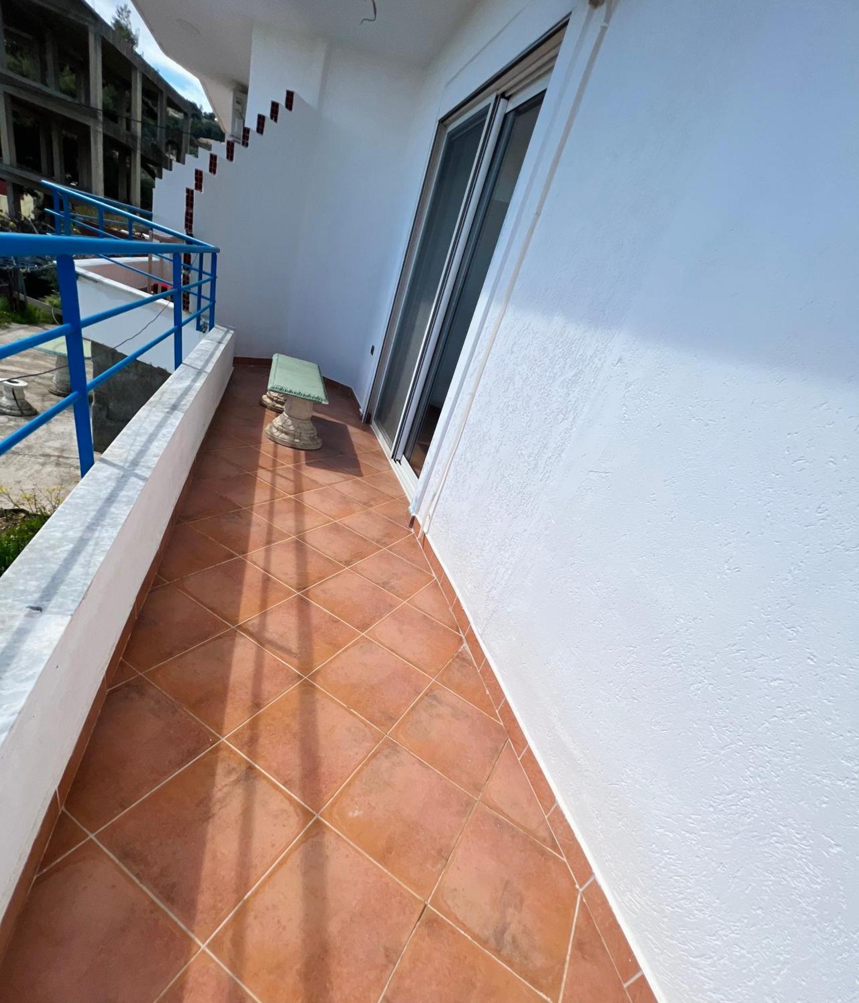 Hotel Leon Sarande Luaran gambar